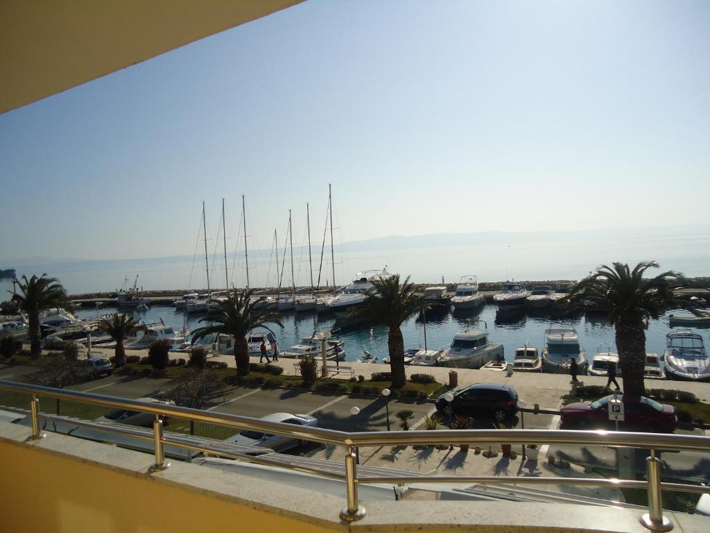 Villa Grgo Apartments Tučepi Oda fotoğraf
