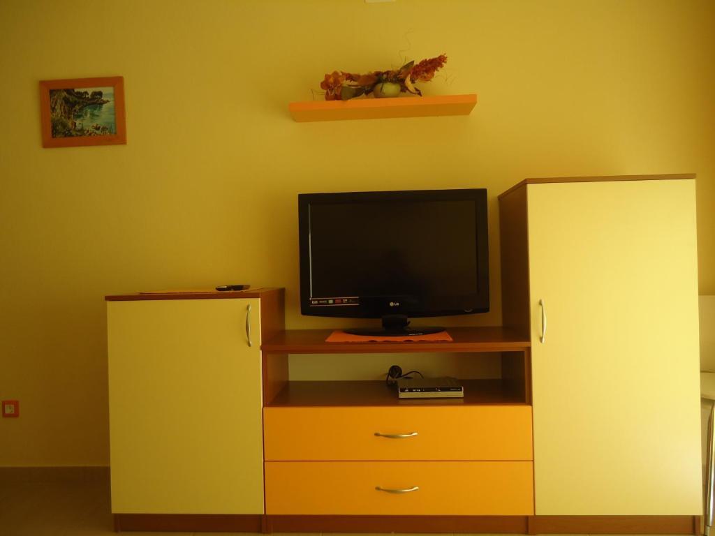 Villa Grgo Apartments Tučepi Oda fotoğraf