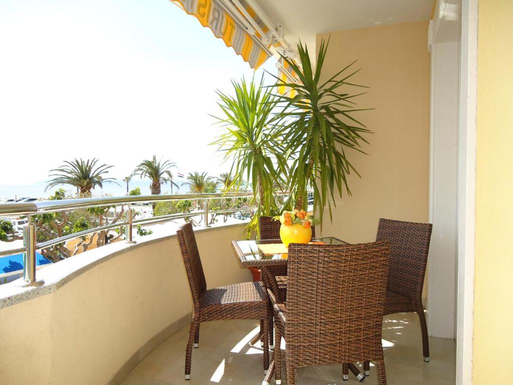 Villa Grgo Apartments Tučepi Oda fotoğraf
