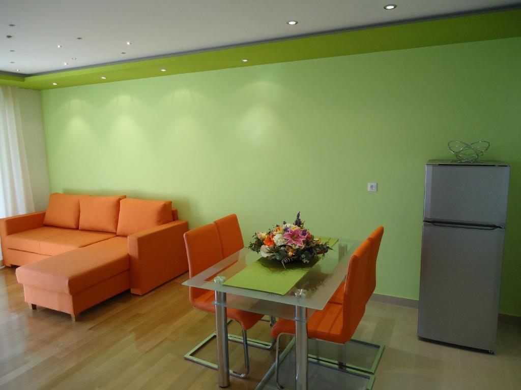 Villa Grgo Apartments Tučepi Oda fotoğraf