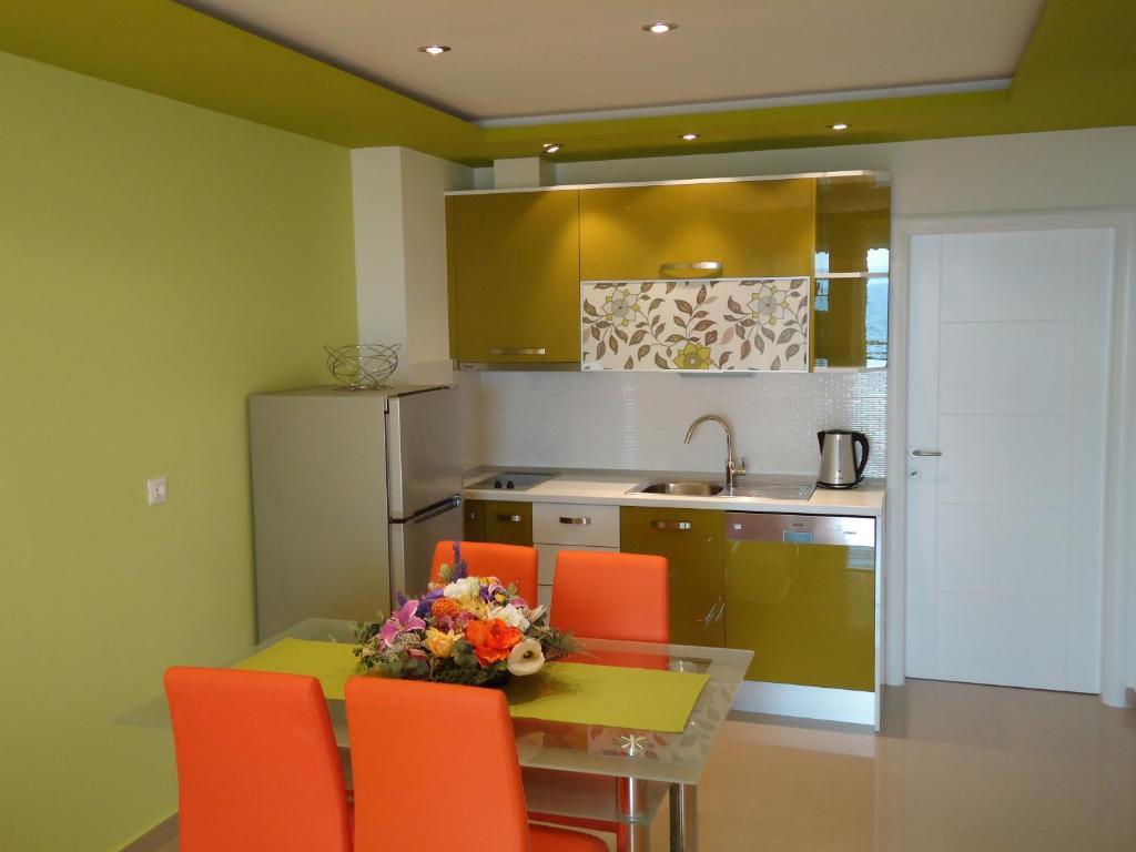Villa Grgo Apartments Tučepi Oda fotoğraf