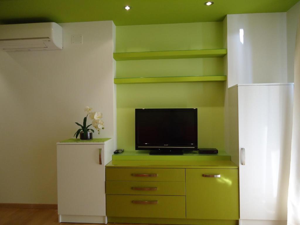 Villa Grgo Apartments Tučepi Oda fotoğraf